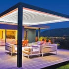 Pergola bioclimatique en aluminium La Toulousaine | La Rochelle - charente-Maritime
