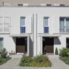 Les volets battants EHRET en aluminium donnent du style et créent une esthétique unique qui s’intègre à l’architecture de votre maison.